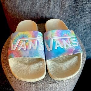 Woman’s Vans slides